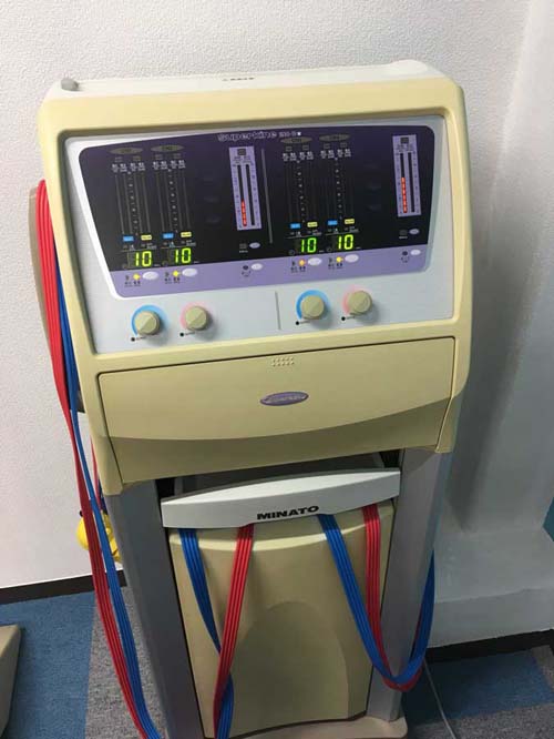 干渉波治療器
